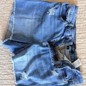 Judy Blue Denim Distressed Shorts size L. New without tags